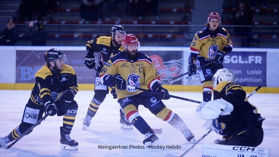 Photo hockey Division 1 - Division 1 : 14ème journée : Lyon vs Chambéry - Lyon se rebiffe en s Photo hockey Division 1 - Division 1 : 14ème journée : Lyon vs Chambéry - Lyon se rebiffe en s