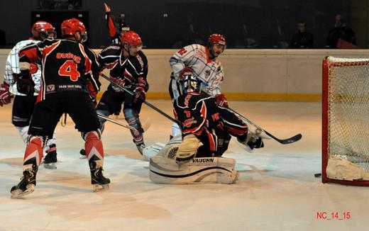 Photo hockey Division 1 - Division 1 : 14me journe : Neuilly/Marne vs Mont-Blanc - Les Bisons au finish 