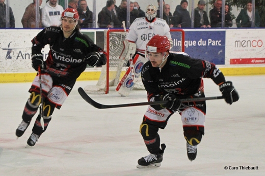 Photo hockey Division 1 - Division 1 : 15me journe : Cholet  vs Caen  - Cholet sincline en prolongation
