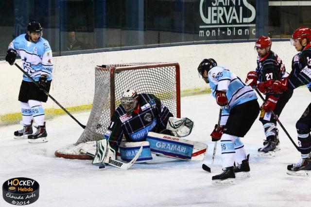Photo hockey Division 1 - Division 1 : 15me journe : Mont-Blanc vs Tours  - Le Mont-Blanc au dessus des Remparts