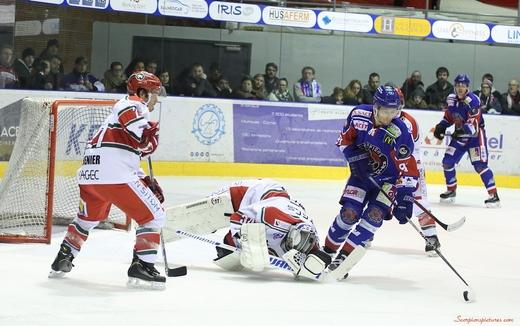 Photo hockey Division 1 - Division 1 : 16me journe : Mulhouse vs Anglet - Les Scorpions stopps net !