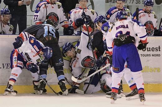 Photo hockey Division 1 - Division 1 : 17me journe : Tours  vs Mulhouse - D1 : Mulhouse dtron