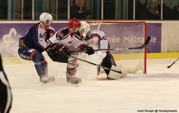 Photo hockey Division 1 - Division 1 : 18me journe : Montpellier  vs Neuilly/Marne - VIPERS VS BISONS
