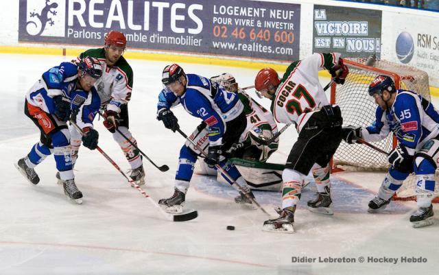 Photo hockey Division 1 - Division 1 : 18me journe : Nantes  vs Mont-Blanc - Les Ytis foncent vers les sommets, les Corsaires plongent vers les abmes
