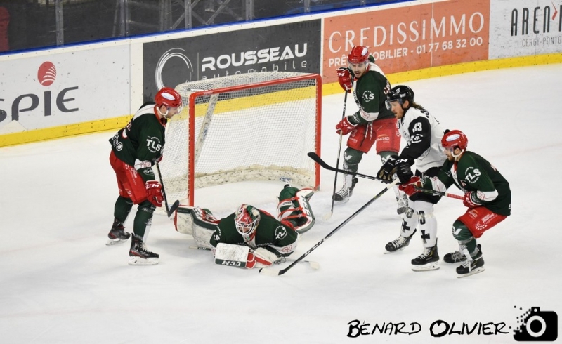 Photo hockey Division 1 - Division 1 : 19me journe : Cergy-Pontoise vs Nantes  - Victoire des Jokers sur le fil