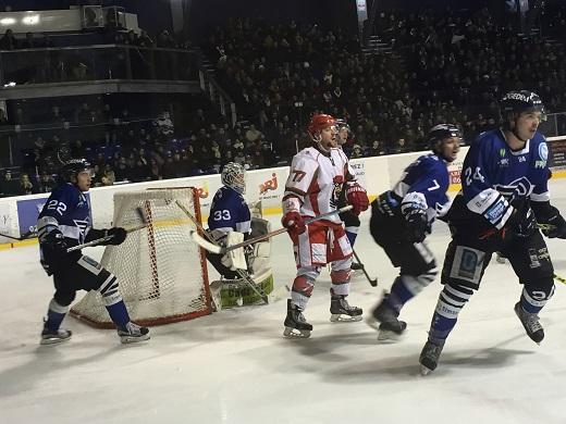 Photo hockey Division 1 - Division 1 : 19�me journ�e : Nantes vs Courbevoie  - Les Nantais s�imposent avec s�rieux