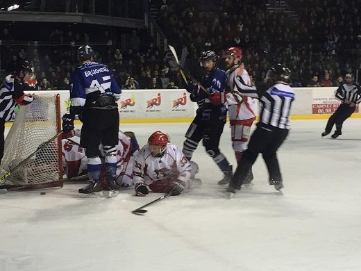 Photo hockey Division 1 - Division 1 : 19�me journ�e : Nantes vs Courbevoie  - Les Nantais s�imposent avec s�rieux