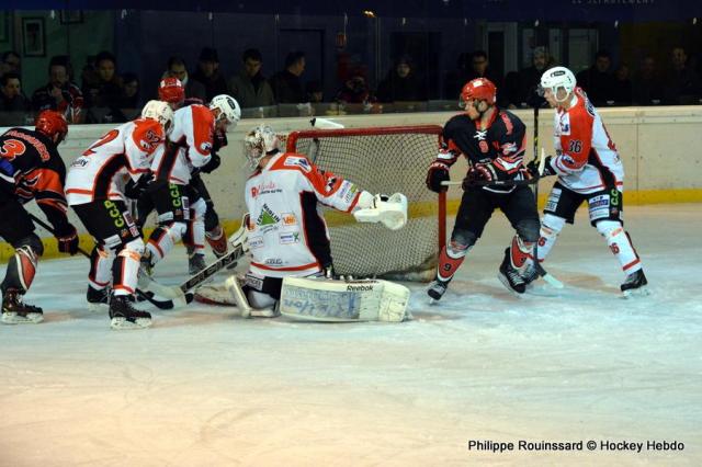 Photo hockey Division 1 - Division 1 : 19ème journée : Neuilly/Marne vs La Roche-sur-Yon - Les Bisons tombent sur un os Photo hockey Division 1 - Division 1 : 19ème journée : Neuilly/Marne vs La Roche-sur-Yon - Les Bisons tombent sur un os