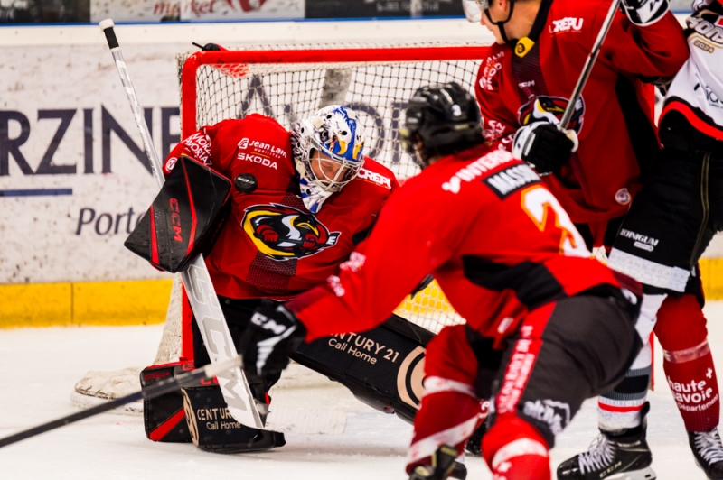 Photo hockey Division 1 - Division 1 : 1re journe : Morzine-Avoriaz vs Neuilly/Marne - Premire journe et premire victoire !
