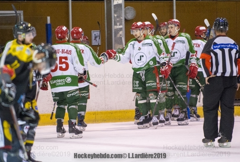 Photo hockey Division 1 - Division 1 : 20me journe : Chambry vs Cergy-Pontoise - Les Jokers en patron 