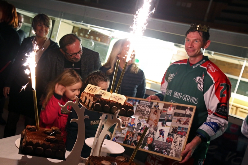 Photo hockey Division 1 - Division 1 : 20me journe : Mont-Blanc vs Cergy-Pontoise - D1 : Le sourire du Joker!