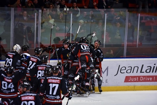 Photo hockey Division 1 - Division 1 : 20me journe : Morzine-Avoriaz vs Nantes  - Les Pingouins retrouvent le sourire 