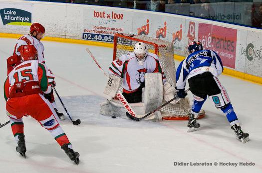 Photo hockey Division 1 - Division 1 : 20ème journée : Nantes vs Courbevoie - Un match de gardiens ! Photo hockey Division 1 - Division 1 : 20ème journée : Nantes vs Courbevoie - Un match de gardiens !