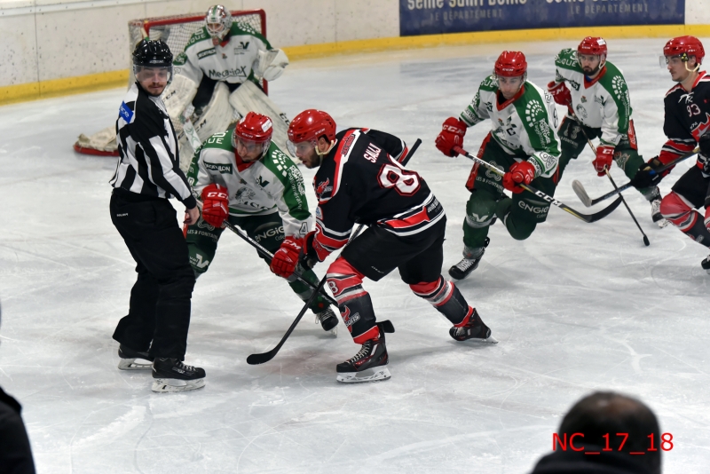 Photo hockey Division 1 - Division 1 : 21me journe : Neuilly/Marne vs Cergy-Pontoise - Les Bisons matrisent
