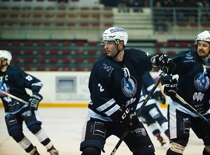 Photo hockey Division 1 - Division 1 : 23me journe : Marseille vs Neuilly/Marne - Les Spartiates se donnent de l