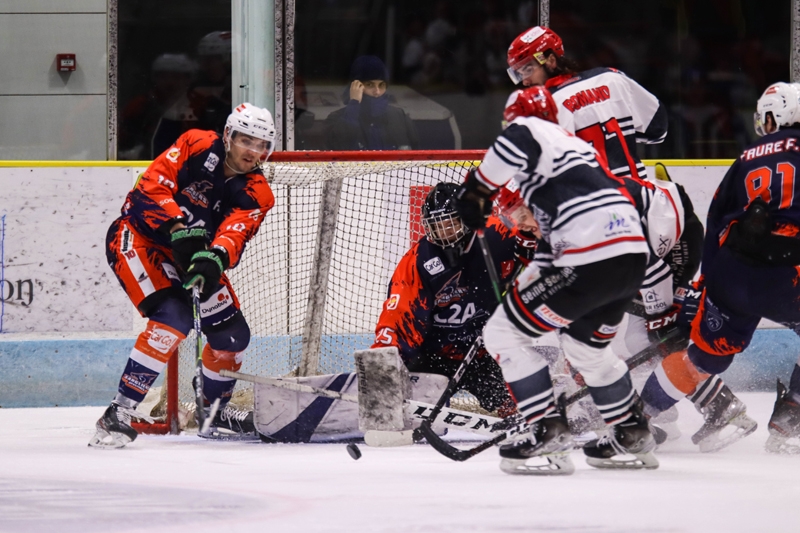 Photo hockey Division 1 - Division 1 : 26me journe : Clermont-Ferrand vs Neuilly/Marne - Rien de nouveau pour Clermont