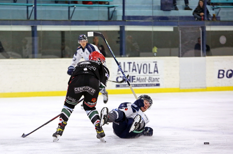 Photo hockey Division 1 - Division 1 : 26me journe : Mont-Blanc vs Tours  - Les Remparts slvent!