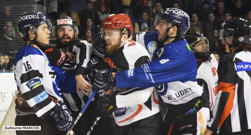 Photo hockey Division 1 - Division 1 : 26me journe : Nantes  vs Neuilly/Marne - D1 : Baroud dHonneur pour les Nantais