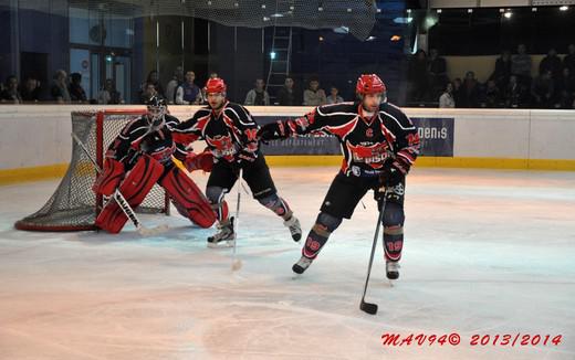 Photo hockey Division 1 - Division 1 : 26me journe : Neuilly/Marne vs Annecy - Les Bisons sans forcer