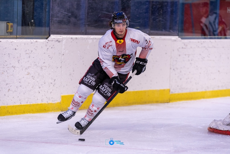 Photo hockey Division 1 - Division 1 : 2me journe : Mont-Blanc vs Morzine-Avoriaz - Mont-Blanc emporte un derby fou!