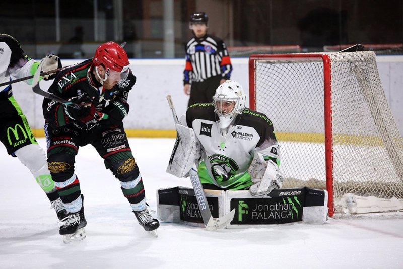 Photo hockey Division 1 - Division 1 : 30�me journ�e : Mont-Blanc vs Epinal  - Les Y�tis chassent les Wildcats