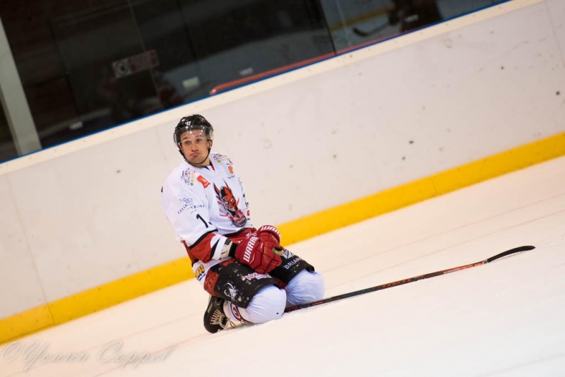 Photo hockey Division 1 - Division 1 : 3me journe : Mont-Blanc vs Brianon  - Le cur Ytis chasse le Diable