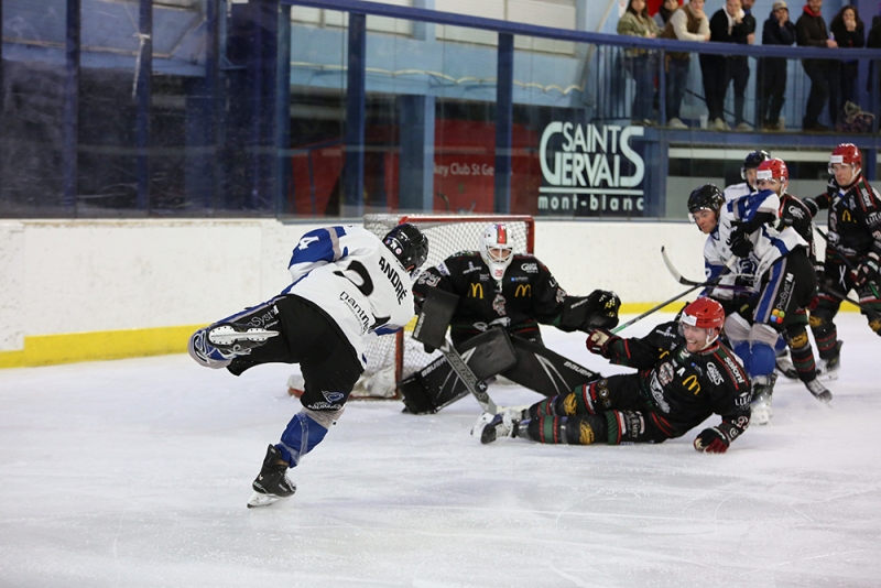 Photo hockey Division 1 - Division 1 : 4me journe : Mont-Blanc vs Nantes - Mont-Blanc, cest renversant!