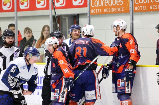Photo hockey Division 1 - Division 1 : 5ème journée : Clermont-Ferrand vs Nantes  - Les Sangliers Arvernes abattus d