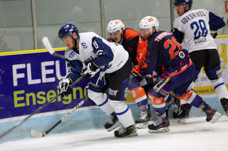 Photo hockey Division 1 - Division 1 : 5ème journée : Clermont-Ferrand vs Nantes  - Les Sangliers Arvernes abattus d