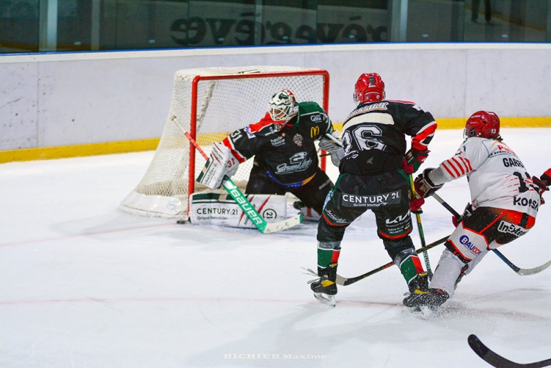 Photo hockey Division 1 - Division 1 : 5ème journée : Mont-Blanc vs Cholet  - Mont-Blanc remporte un magnifique combat !