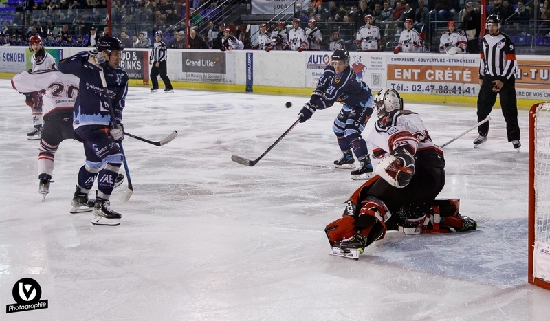 Photo hockey Division 1 - Division 1 : 5me journe : Tours  vs Neuilly/Marne - Tours reprend sa marche en avant
