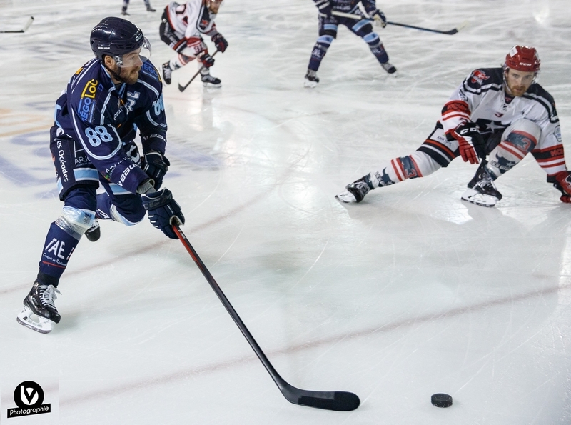 Photo hockey Division 1 - Division 1 : 5me journe : Tours  vs Neuilly/Marne - Tours reprend sa marche en avant