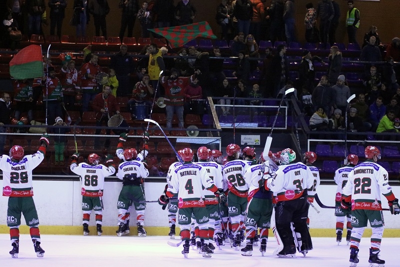 Photo hockey Division 1 - Division 1 : 8me journe : Chambry vs Mont-Blanc - Mont-Blanc revenu des enfers!