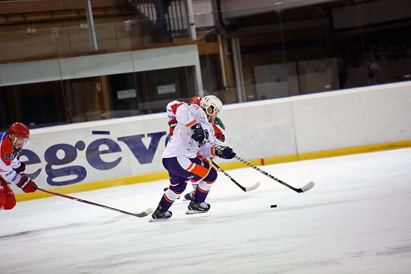 Photo hockey Division 1 - Division 1 : 9me journe : Mont-Blanc vs Montpellier  - Les Ytis sen sortent!