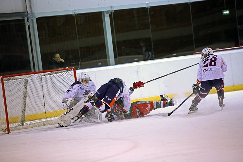 Photo hockey Division 1 - Division 1 : 9me journe : Mont-Blanc vs Montpellier  - Les Ytis sen sortent!