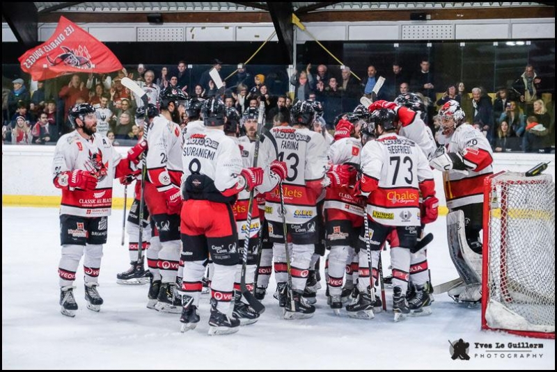 Photo hockey Division 1 - Division 1 - Finale match 1 : Neuilly/Marne vs Brianon  - Brianon gagne un match fou