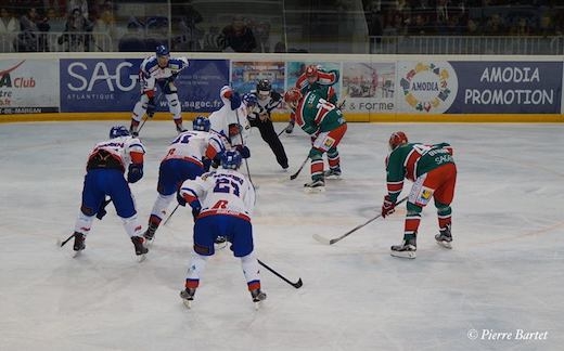 Photo hockey Division 1 - Division 1 : Playoff, demi-finale, match 1 : Anglet vs Mulhouse - D1 : Un air de finale