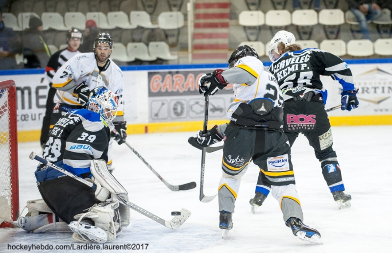 Photo hockey Division 1 - Division 1 : Playoff, demi-finale, match 1 : Courchevel-Mribel-Pralognan vs Brest  - D1-1/2 finale: Vanoise remporte le premier match 