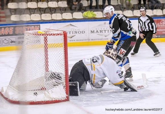 Photo hockey Division 1 - Division 1 : Playoff, demi-finale, match 1 : Courchevel-Mribel-Pralognan vs Brest  - D1-1/2 finale: Vanoise remporte le premier match 