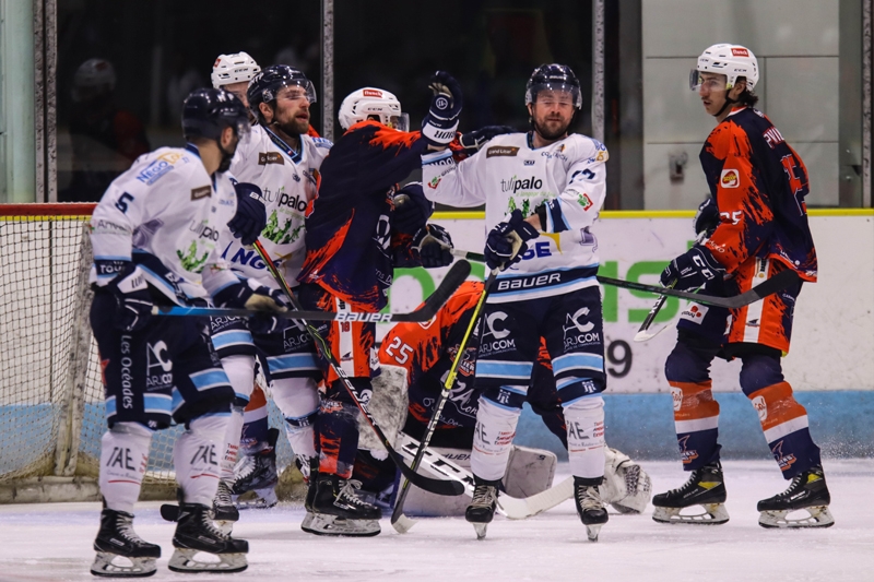 Photo hockey Division 1 - Division 1 - Poule de maintien - J2 : Clermont-Ferrand vs Tours  - Clermont s’enlise malgré un bon début de partie