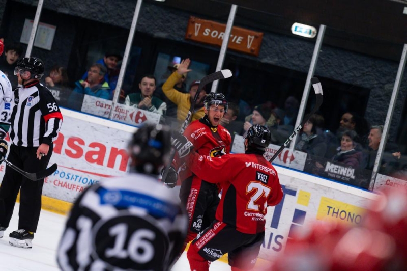 Photo hockey Division 1 - Division 1 - Poule de Maintien - J5 : Morzine-Avoriaz vs Mont-Blanc - Les Mille et une histoires du Mont-Blanc !