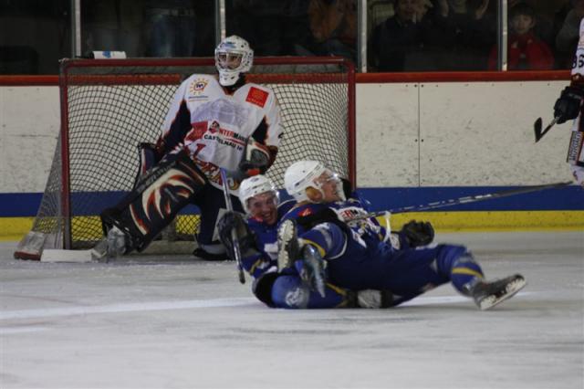 Photo hockey Division 1 - Play-off :  1/4, match aller : Avignon vs Montpellier  - Les Castors rongent les Vipers !