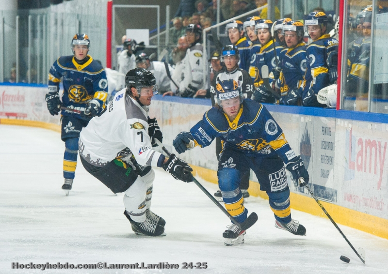 Photo hockey Division 1 - Poule de Maintien - Tour 2 - Match 4 : Villard-de-Lans vs Brest  - Les Ours restent en D1  