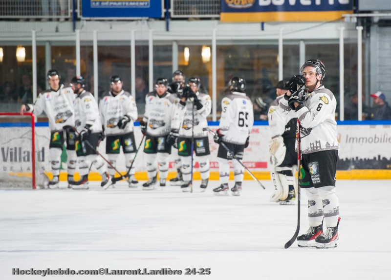 Photo hockey Division 1 - Poule de Maintien - Tour 2 - Match 4 : Villard-de-Lans vs Brest  - Les Ours restent en D1  