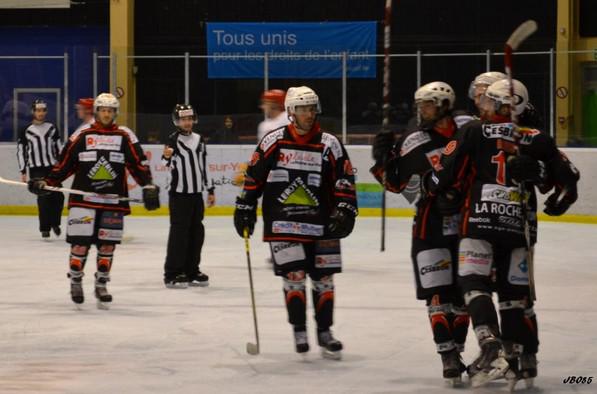 Photo hockey Division 2 - D2 : 15me journe - A : La Roche-sur-Yon vs Clermont-Ferrand - Le Leader conforte son rang 