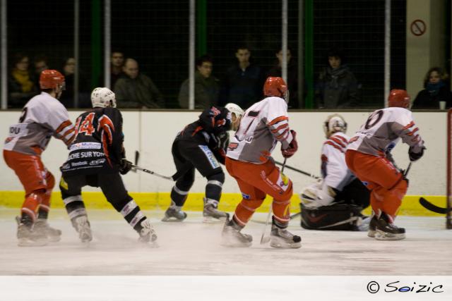 Photo hockey Division 2 - D2 : 15me journe poule B : La Roche-sur-Yon vs Cholet  - Division 2 : Derby dans le pays des insurgs