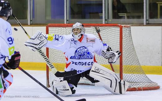 Photo hockey Division 2 - D2 : 16me journe - A : Evry  vs Compigne - Les Peaux Rouges dans la douleur