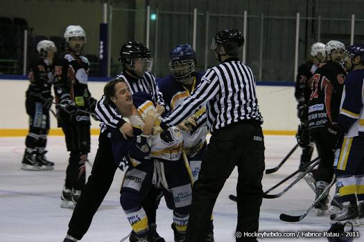 Photo hockey Division 2 - D2 : 18me journe - A : La Roche-sur-Yon vs Champigny-sur-Marne - Victoire yonnaise aux forceps