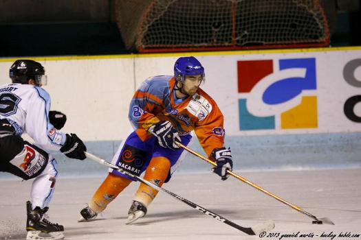 Photo hockey Division 2 - D2 : 18�me journ�e - B : Clermont-Ferrand vs Tours  - Clermont aux abonn�s absents