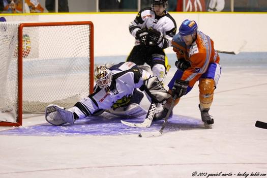Photo hockey Division 2 - D2 : 3�me journ�e - B : Clermont-Ferrand vs Roanne - Clermont au final